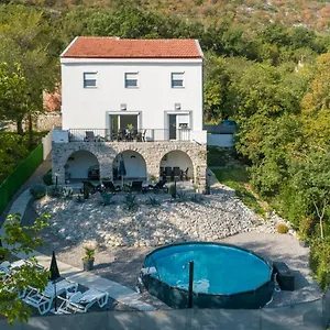 House Dino Bribir (Primorje-Gorski Kotar)